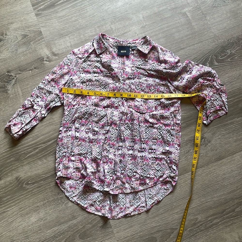 Maeve 3/4 Length Collared Short